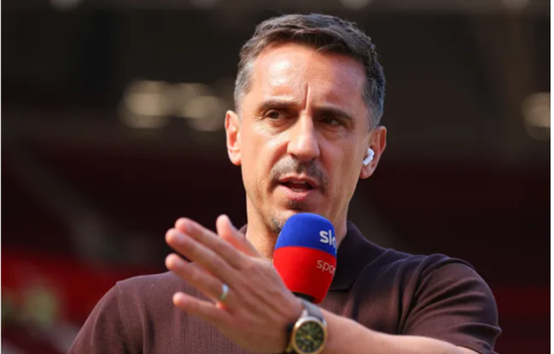 neville-chi-ro-chia-khoa-vang-de-arsenal-vuot-mat-man-city