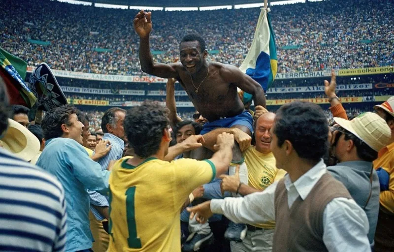 pele qua doi